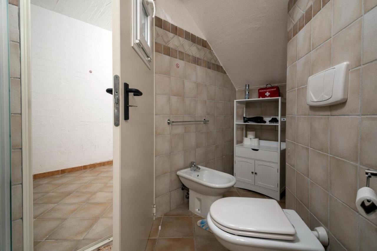 L'Estasi Tanca Piras A Bordo Piscina Con Vista Mare Vila Nebida Exterior foto