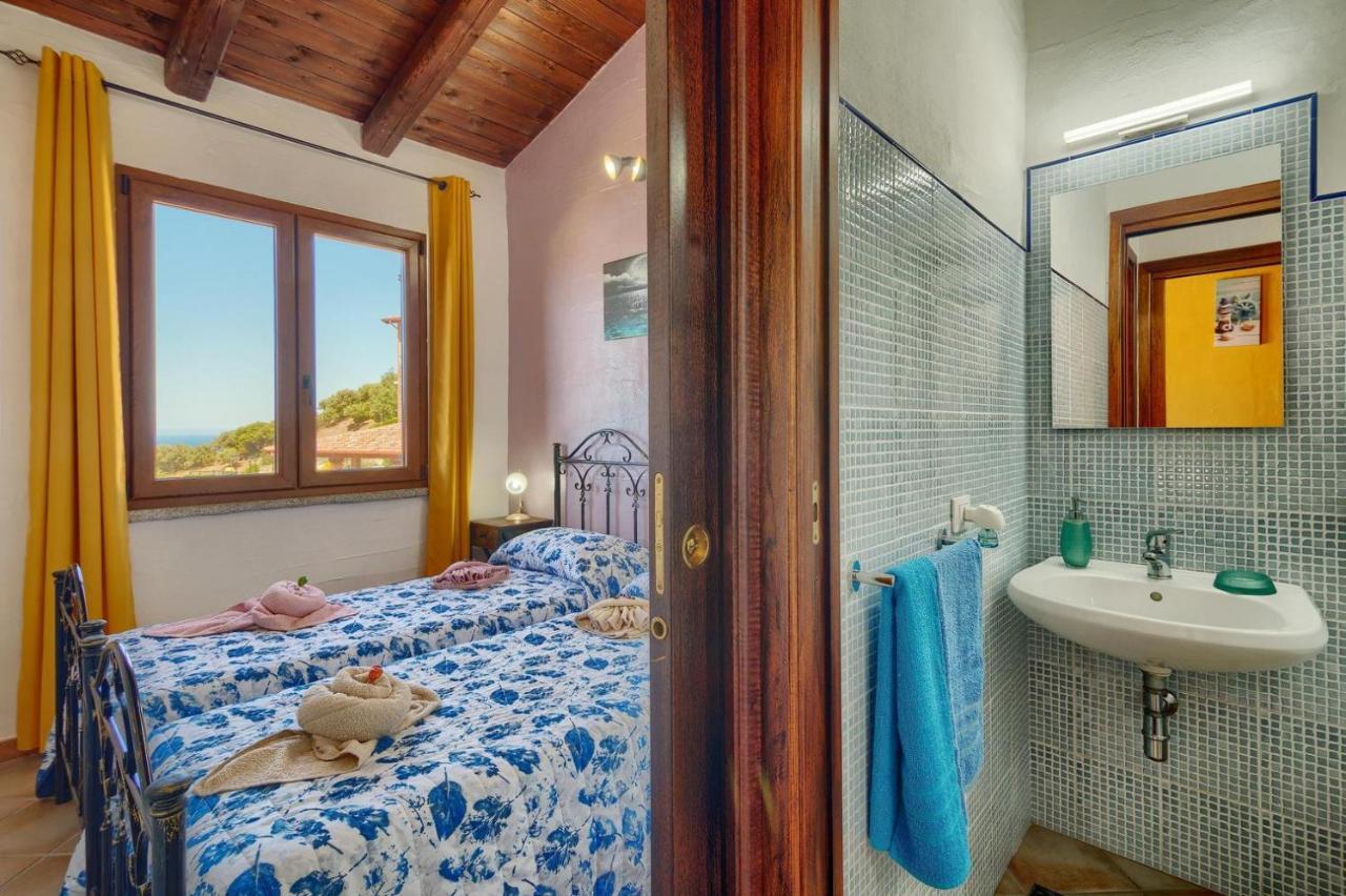 L'Estasi Tanca Piras A Bordo Piscina Con Vista Mare Vila Nebida Exterior foto