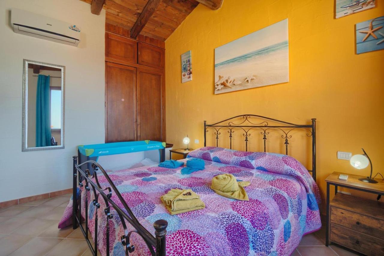 L'Estasi Tanca Piras A Bordo Piscina Con Vista Mare Vila Nebida Exterior foto