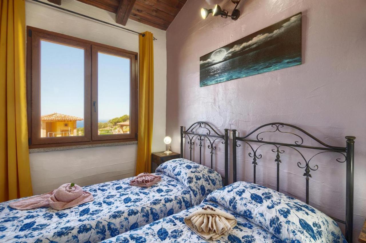 L'Estasi Tanca Piras A Bordo Piscina Con Vista Mare Vila Nebida Exterior foto